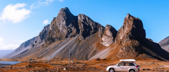couple préparant un autotour au Chiapas Mexique avec carnet de route
