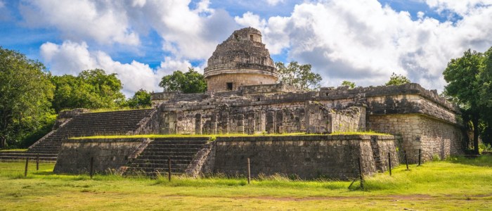 Monde préhispanique Mexique Chichen Itza Observatoire Caracol