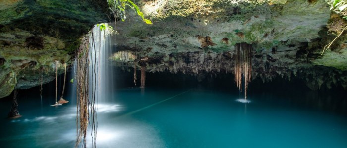 Cenote Yucatan Mexique rayon de lumière