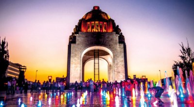 Mexico fete de la revolution le 20 novembre monument de la Révolution